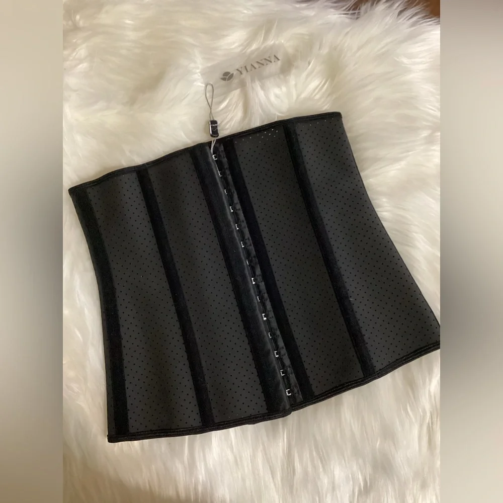 Yianna waist trainer size small black - Picture 1 of 7